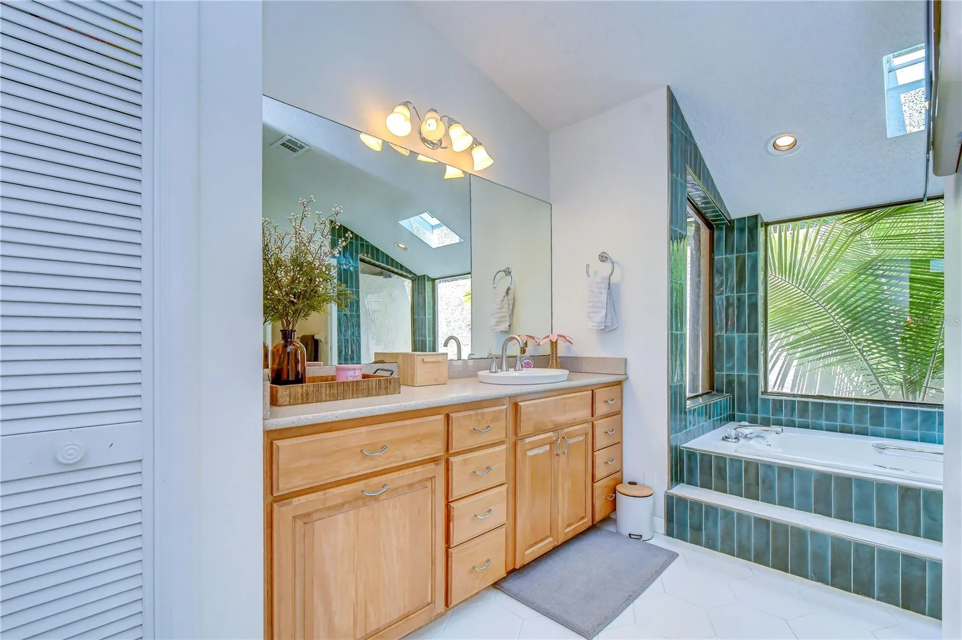 16605 E Course Drive Tampa FL 33624