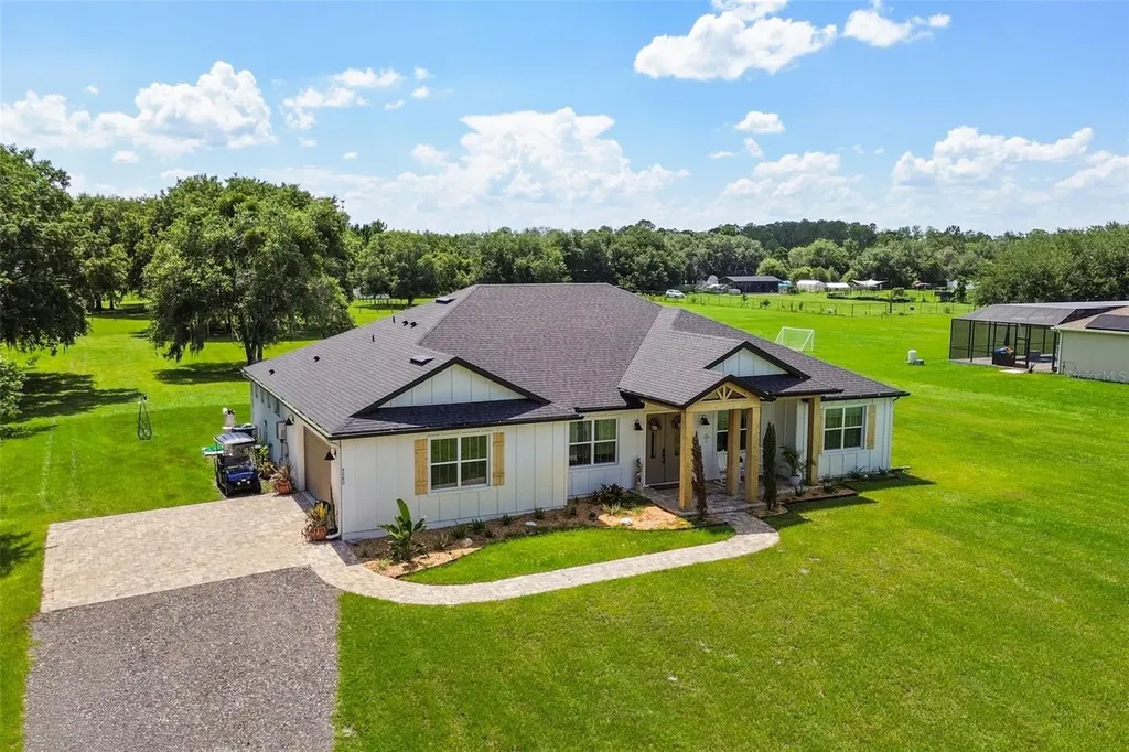 4280 Tucker Avenue St Cloud FL 34772