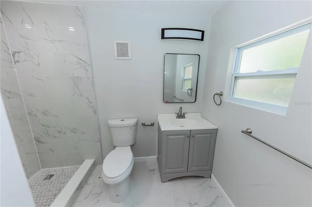 2240 10th Street S St Petersburg FL 33705