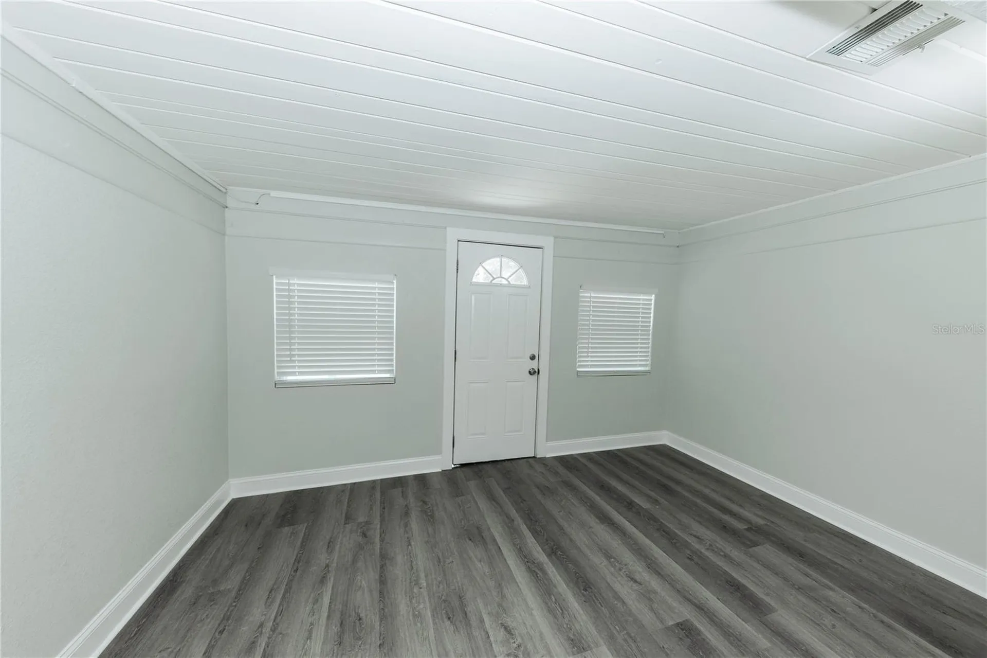 2240 10th Street S St Petersburg FL 33705