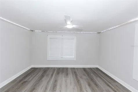 2240 10th Street S St Petersburg FL 33705