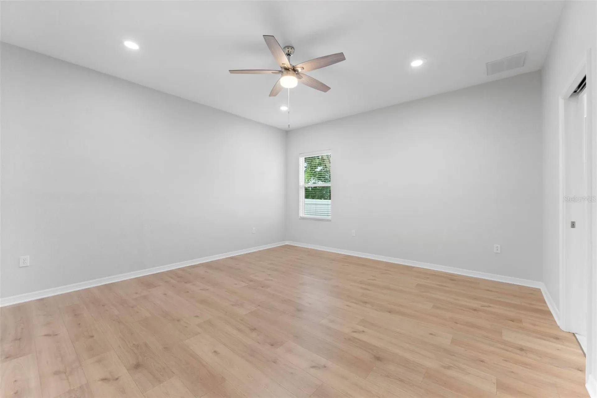 6052 Champions Gate Boulevard Zephyrhills FL 33541