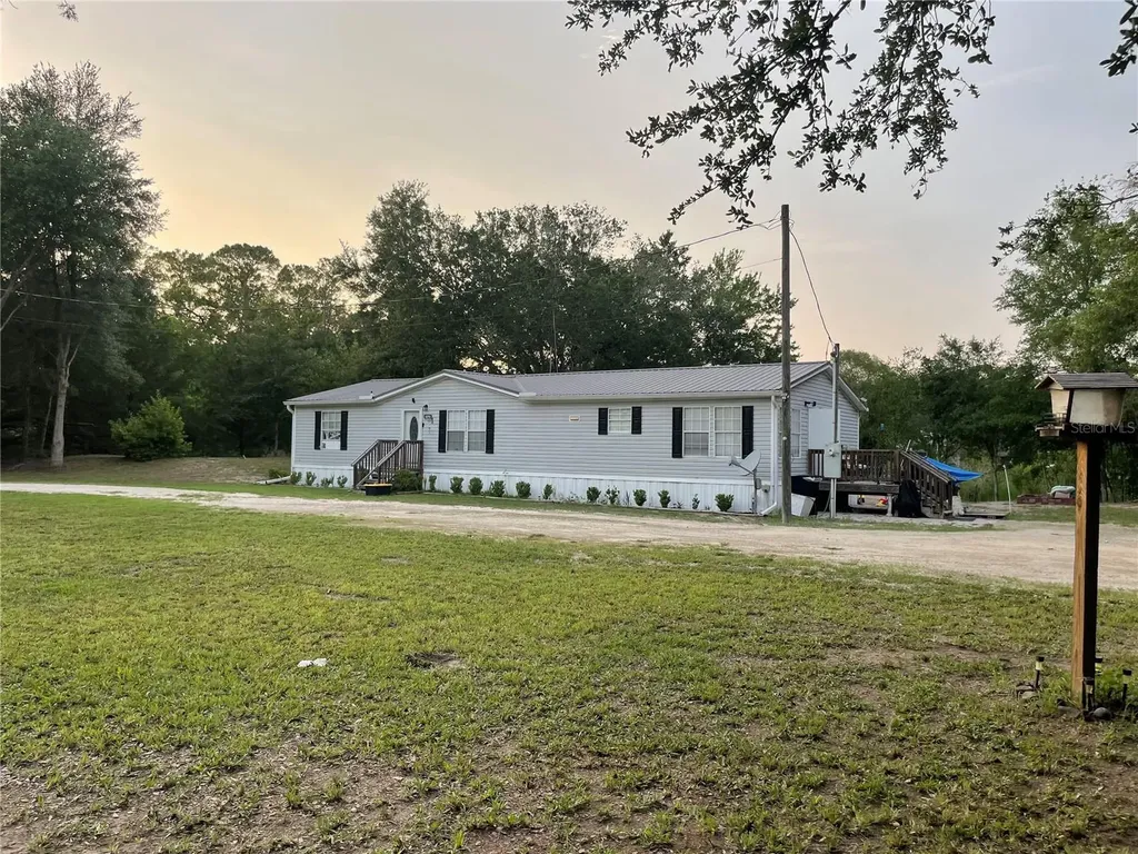 8890 SE 66th Circle Trenton FL 32693