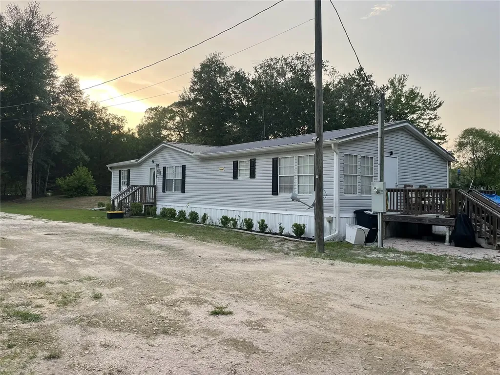 8890 SE 66th Circle Trenton FL 32693