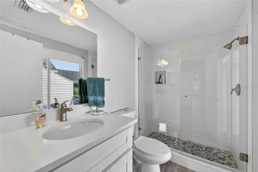 320 Island Way Clearwater FL 33767