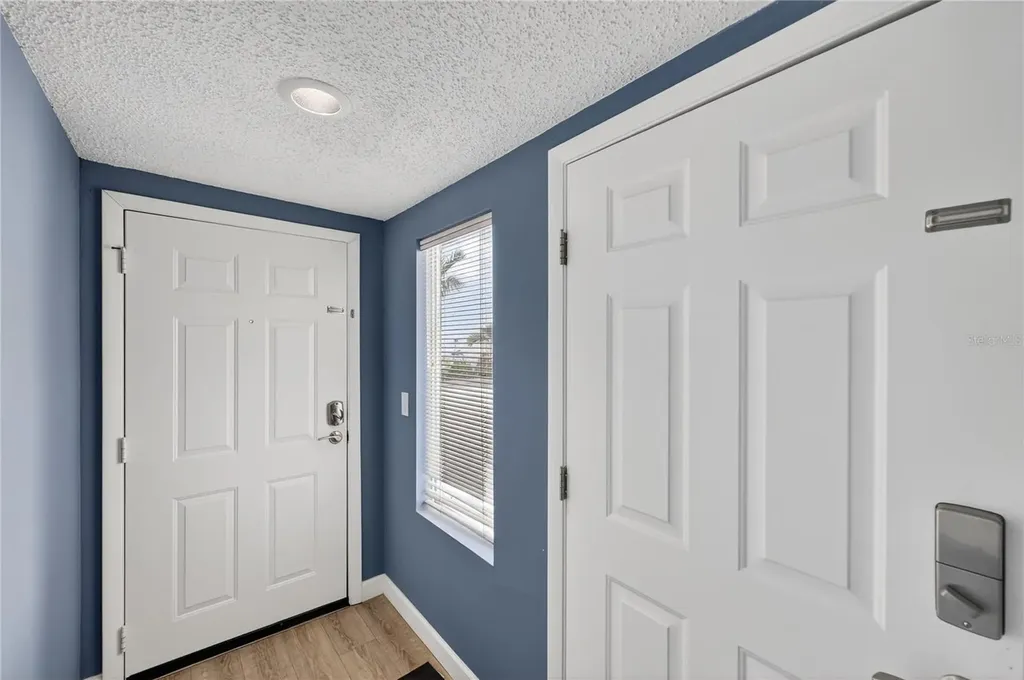 320 Island Way Clearwater FL 33767