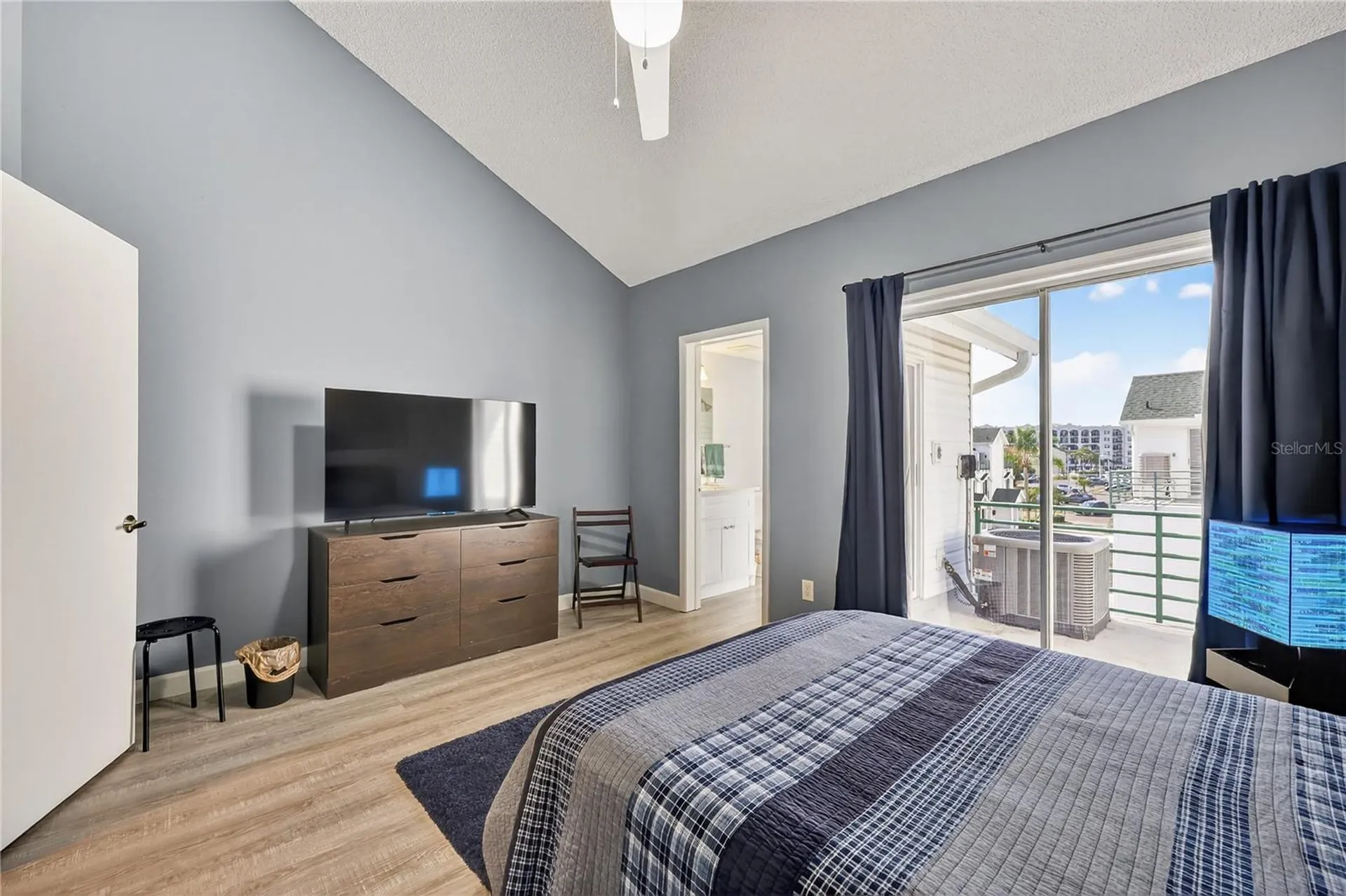 320 Island Way Clearwater FL 33767