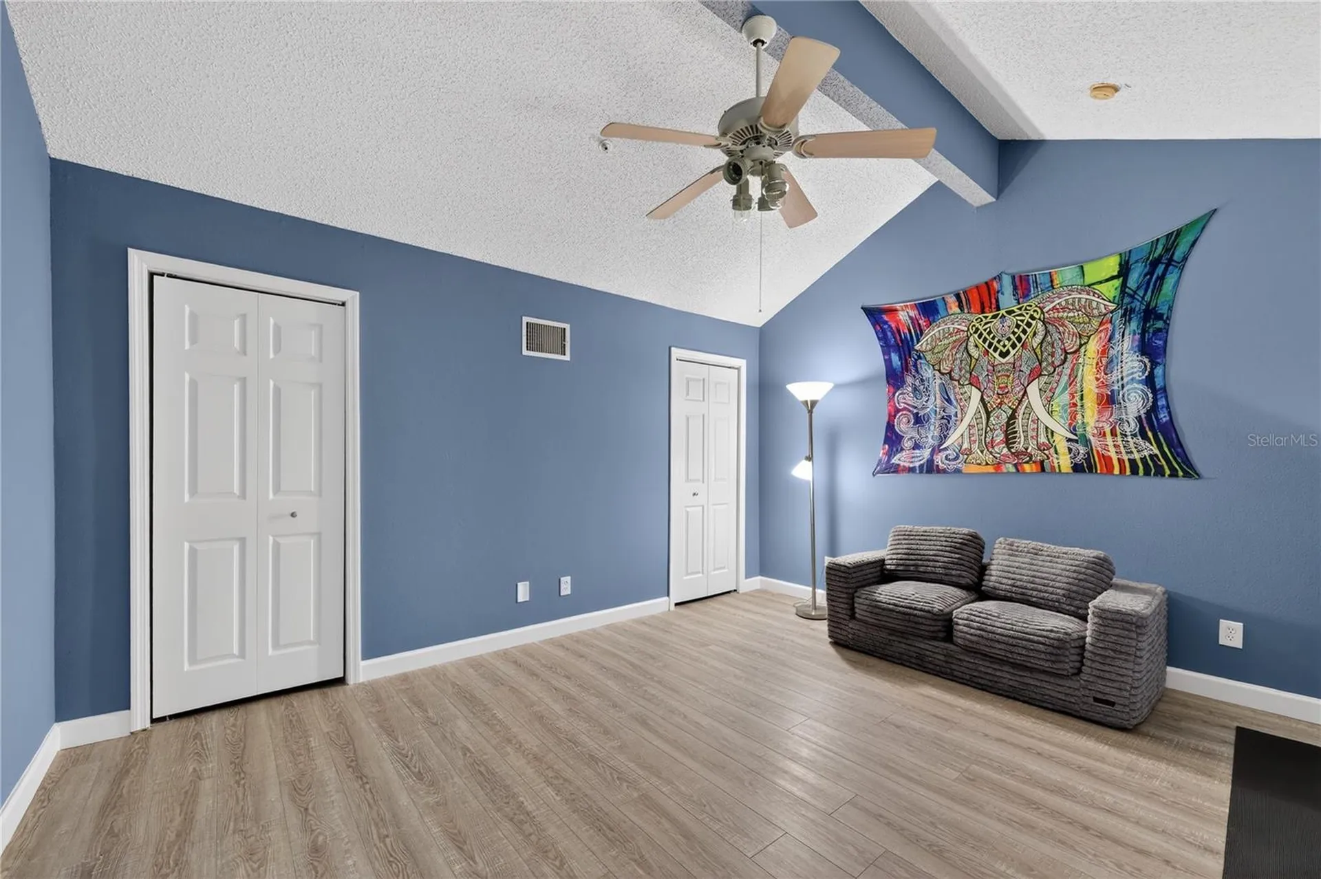 320 Island Way Clearwater FL 33767