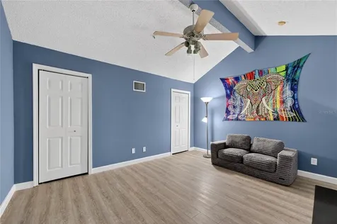 320 Island Way Clearwater FL 33767