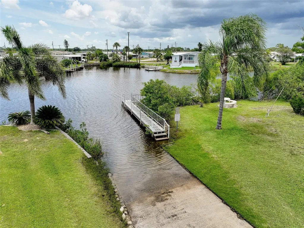 233 Vistoria Drive North Port FL 34287