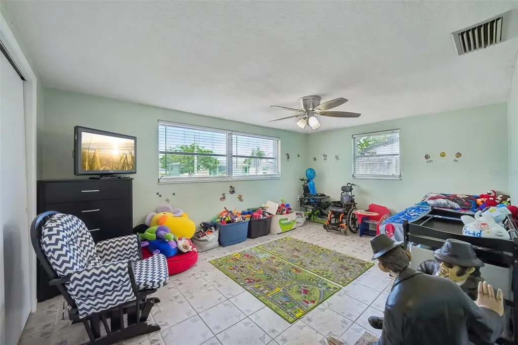 1133 Grand Boulevard Holiday FL 34690