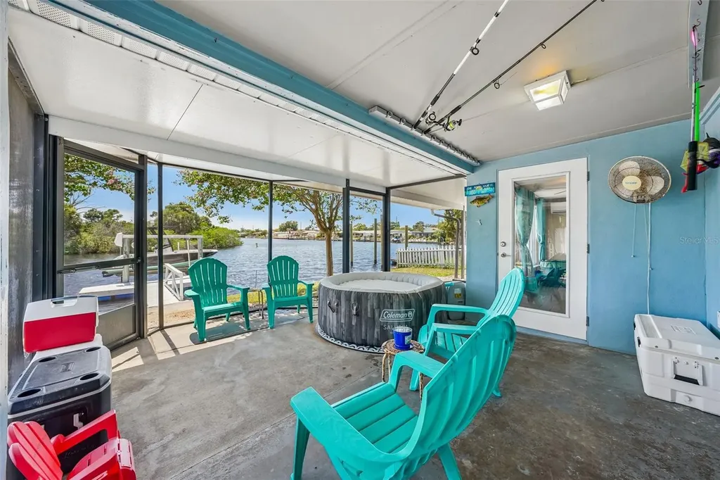 1133 Grand Boulevard Holiday FL 34690