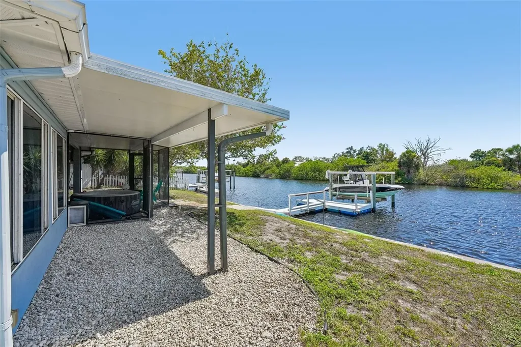 1133 Grand Boulevard Holiday FL 34690