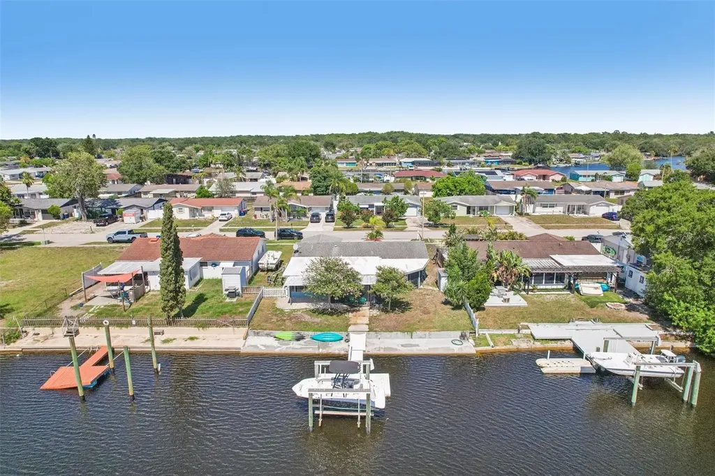 1133 Grand Boulevard Holiday FL 34690