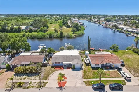 1133 Grand Boulevard Holiday FL 34690