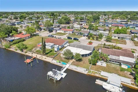 1133 Grand Boulevard Holiday FL 34690