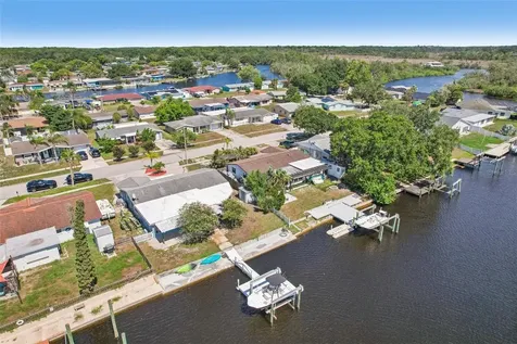 1133 Grand Boulevard Holiday FL 34690