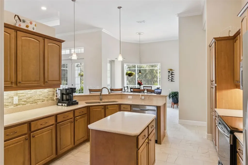 8 Cosmos Court E Homosassa FL 34446