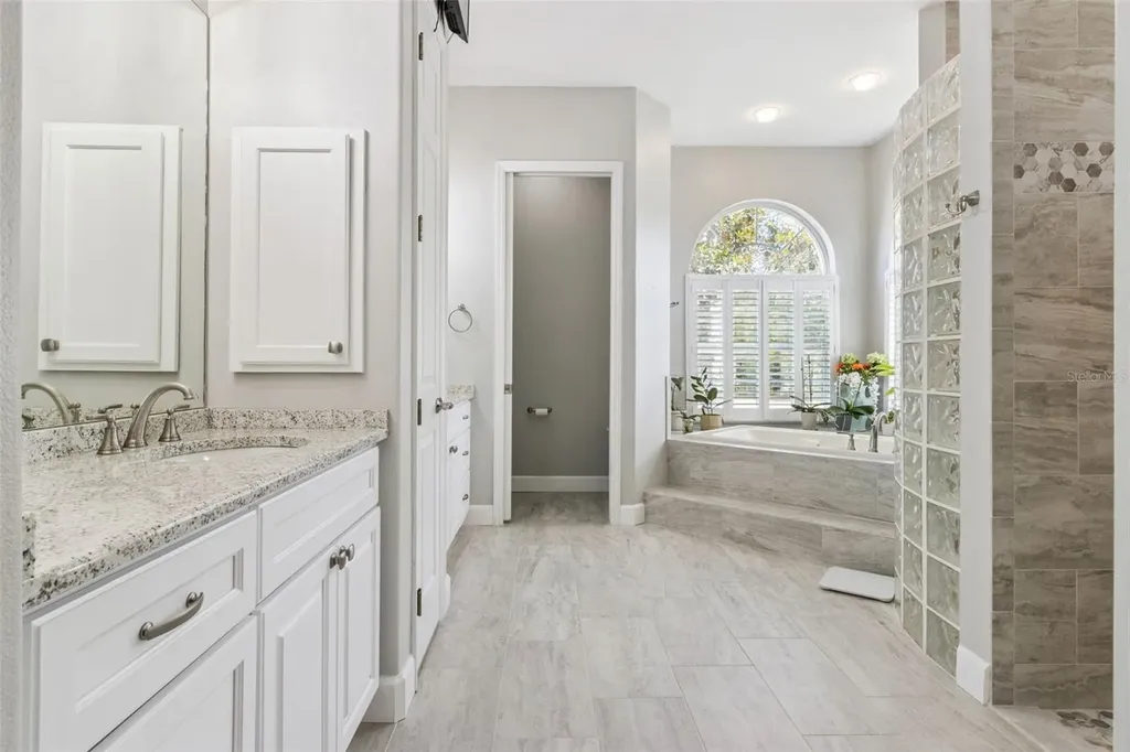 8 Cosmos Court E Homosassa FL 34446