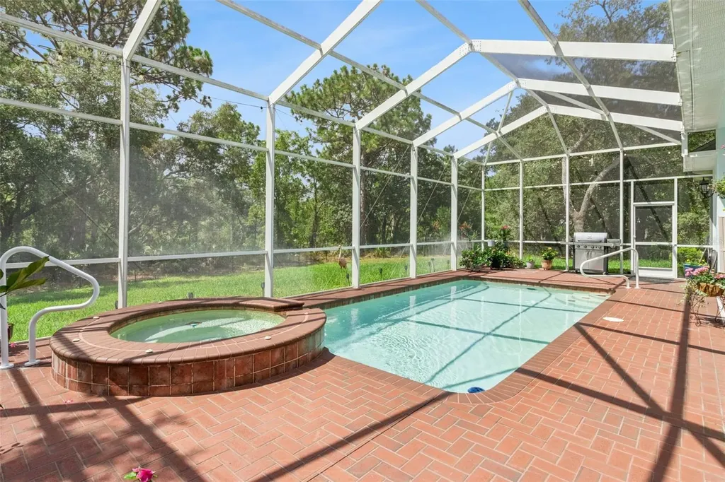 8 Cosmos Court E Homosassa FL 34446