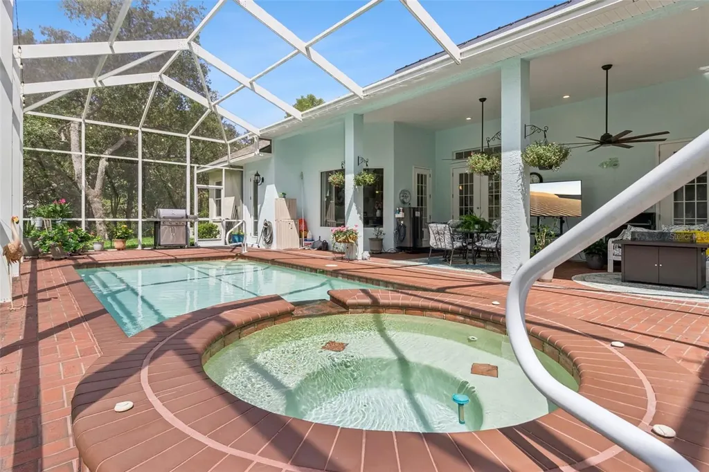8 Cosmos Court E Homosassa FL 34446