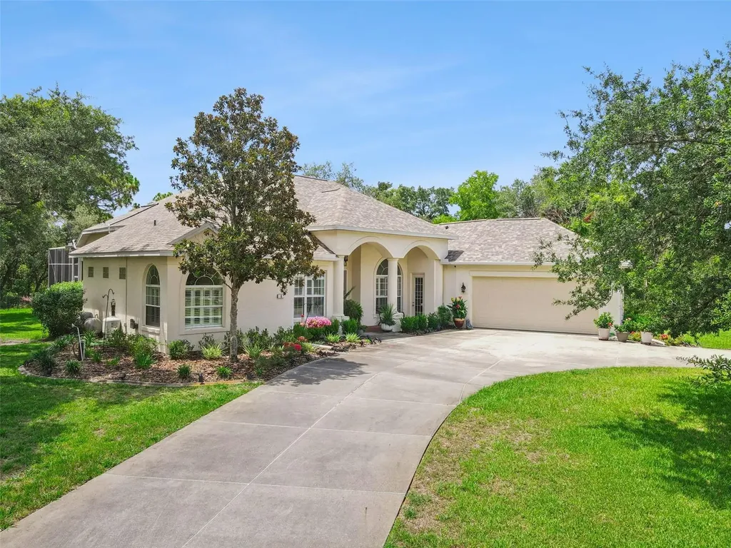 8 Cosmos Court E Homosassa FL 34446