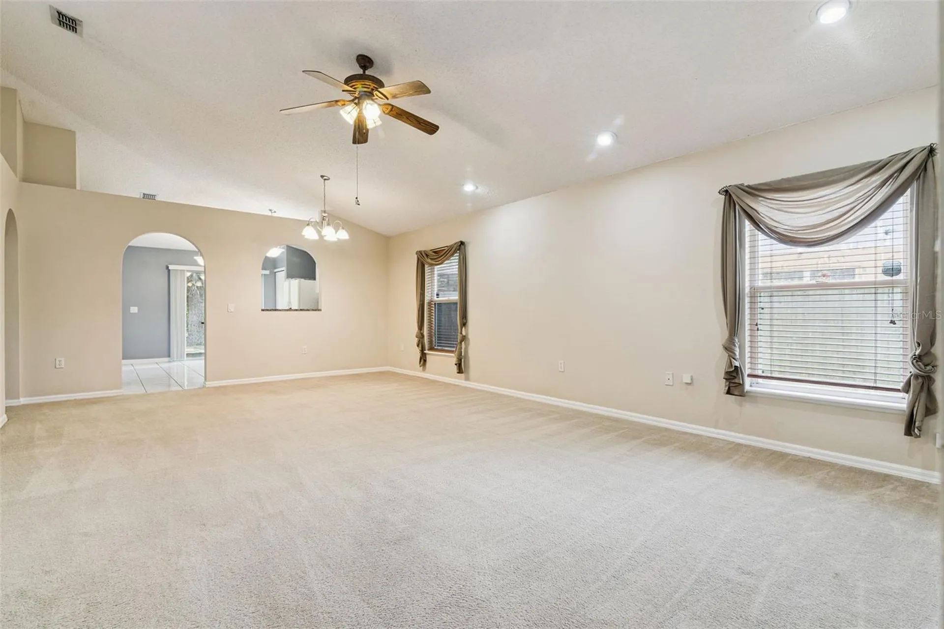 3308 Erskine Drive Orlando FL 32825