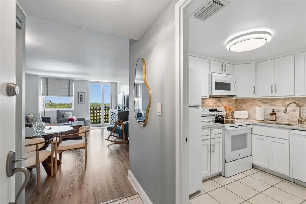 4015 Bayshore Boulevard Tampa FL 33611