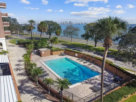 4015 Bayshore Boulevard Tampa FL 33611