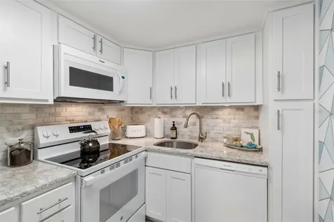 4015 Bayshore Boulevard Tampa FL 33611