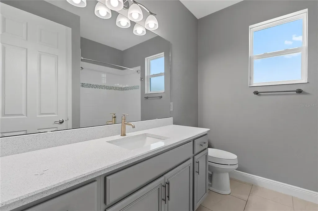 8113 Bridgeport Bay Circle Mount Dora FL 32757