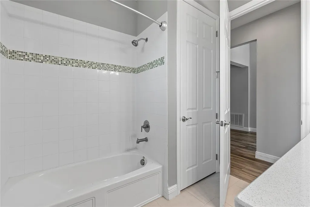8113 Bridgeport Bay Circle Mount Dora FL 32757