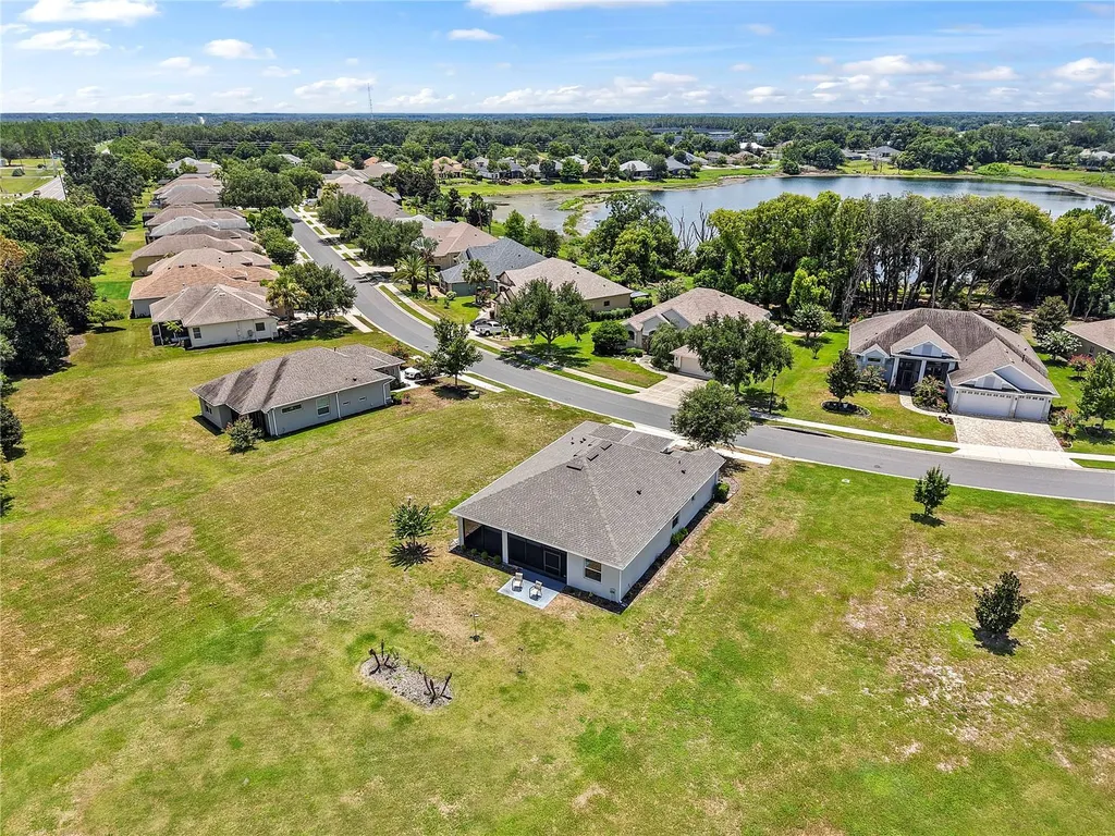8113 Bridgeport Bay Circle Mount Dora FL 32757