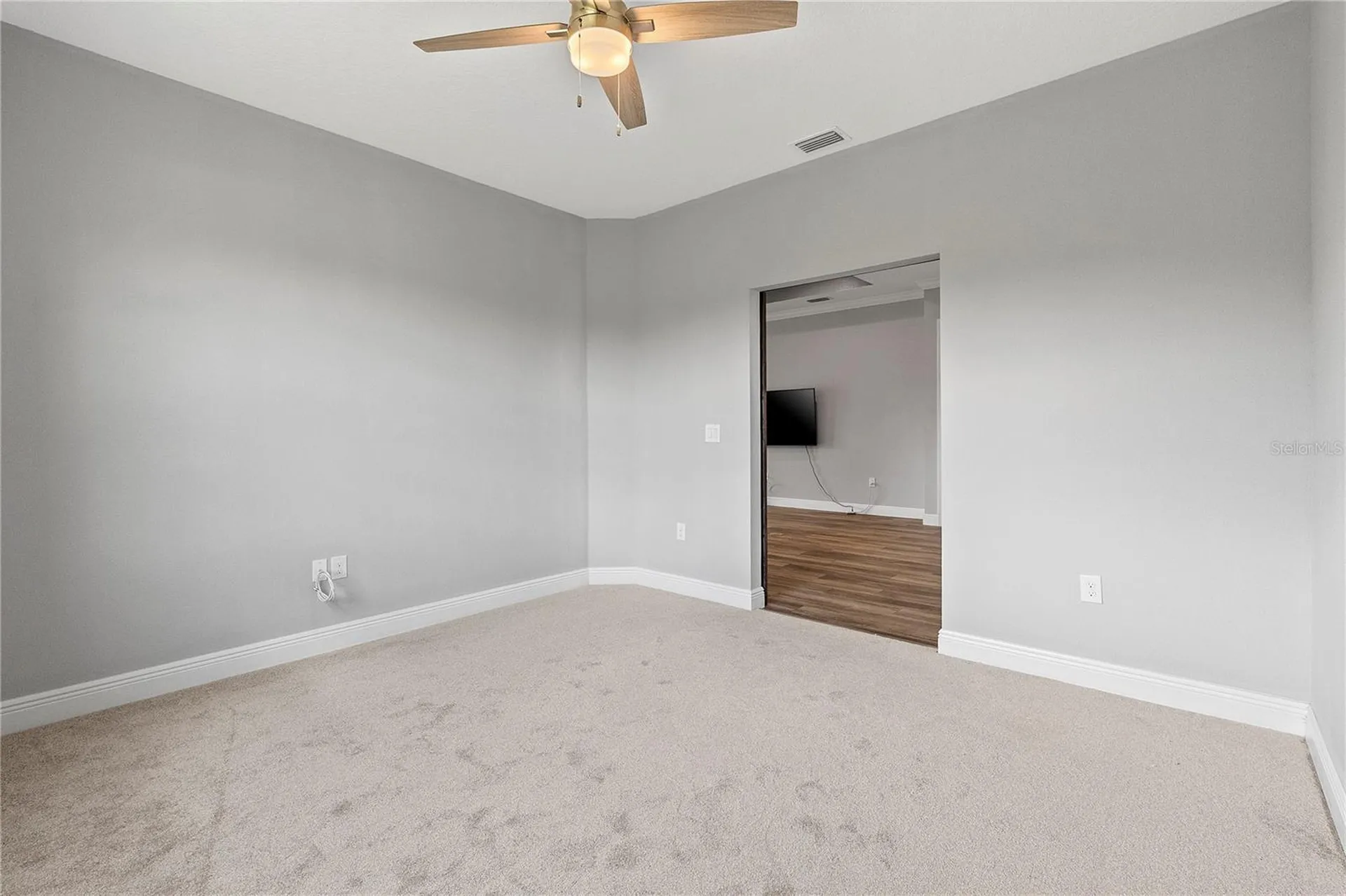 8113 Bridgeport Bay Circle Mount Dora FL 32757