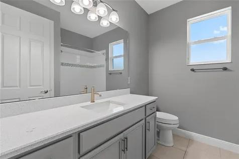 8113 Bridgeport Bay Circle Mount Dora FL 32757