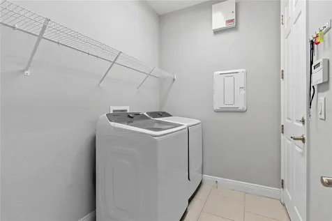 8113 Bridgeport Bay Circle Mount Dora FL 32757