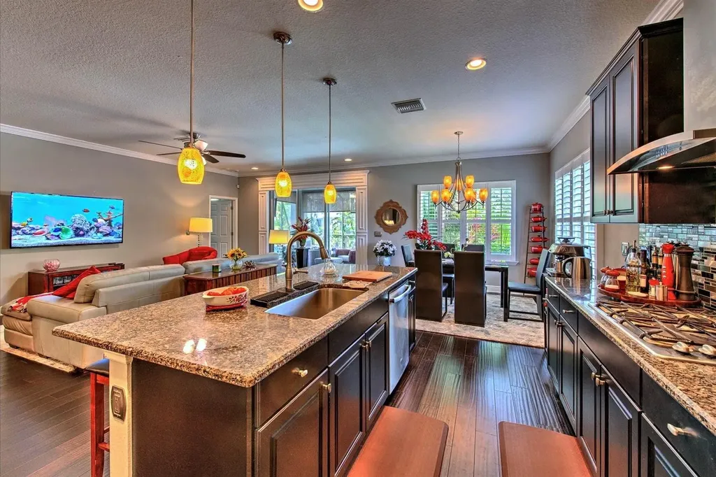 6540 Park Strand Drive Apollo Beach FL 33572
