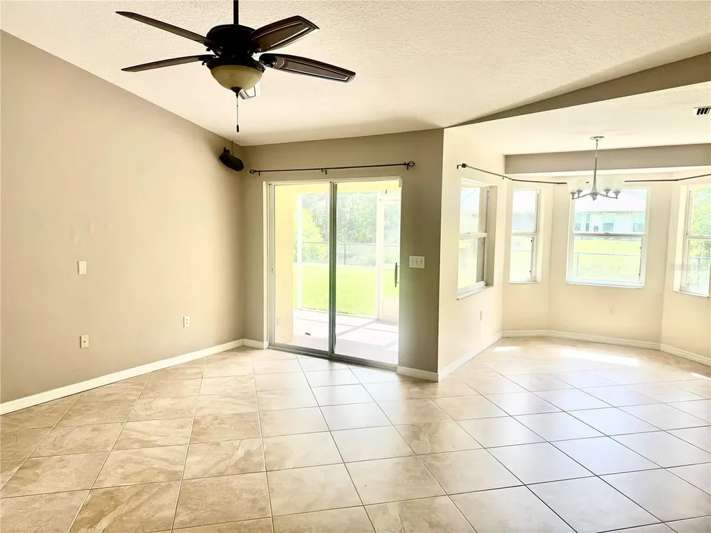 2043 Old Trenton Lane Sarasota FL 34232