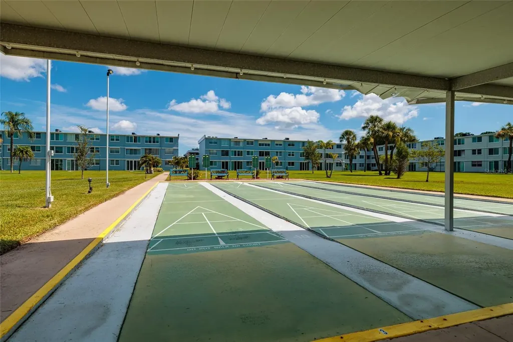 4715 Bay Street NE St Petersburg FL 33703