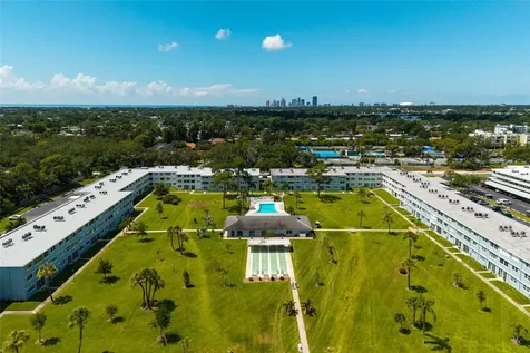 4715 Bay Street NE St Petersburg FL 33703