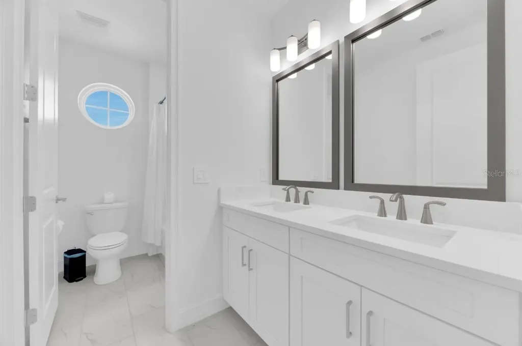 1112 Seagrape Drive Ruskin FL 33570