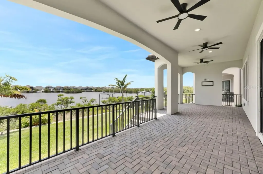 1112 Seagrape Drive Ruskin FL 33570
