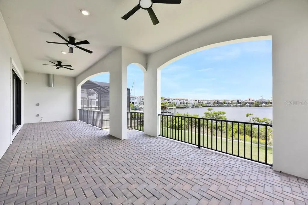 1112 Seagrape Drive Ruskin FL 33570