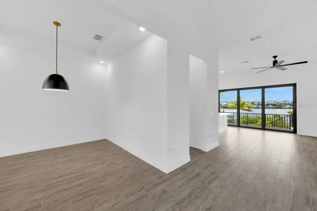 1112 Seagrape Drive Ruskin FL 33570