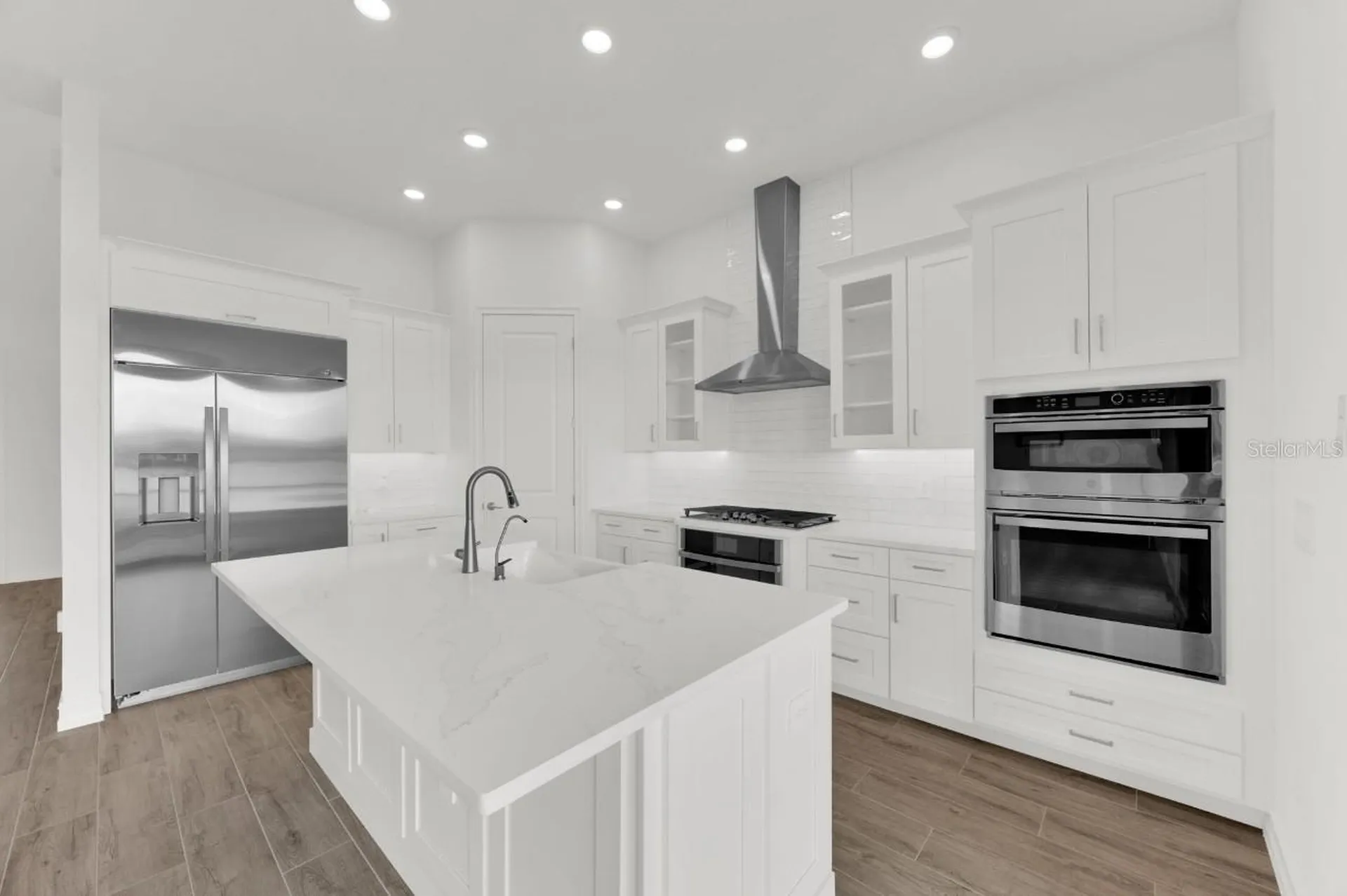 1112 Seagrape Drive Ruskin FL 33570
