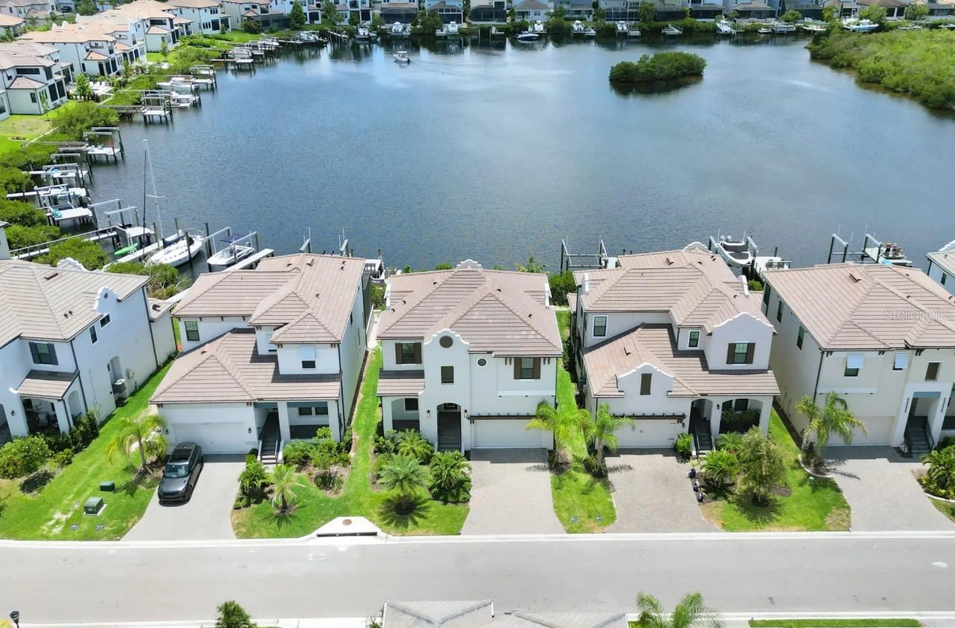 1112 Seagrape Drive Ruskin FL 33570