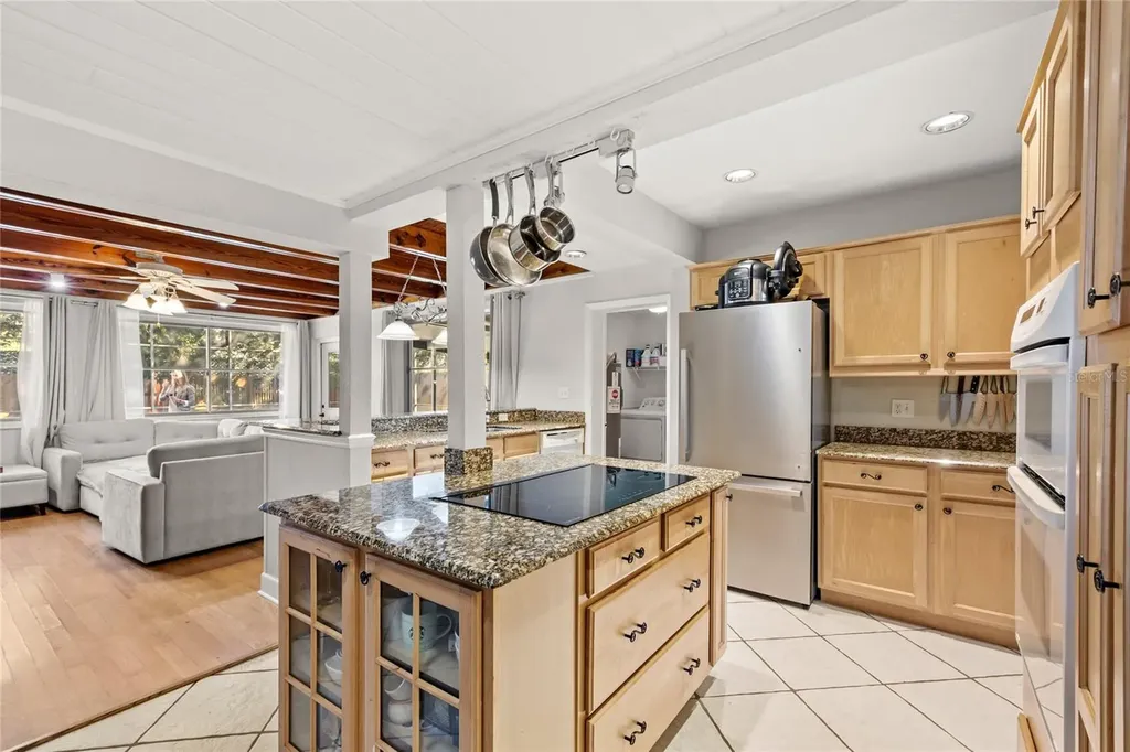 807 Silver Drive Orlando FL 32804