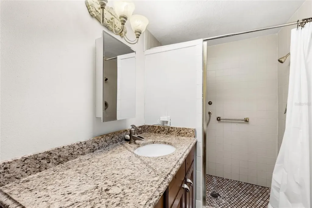 807 Silver Drive Orlando FL 32804