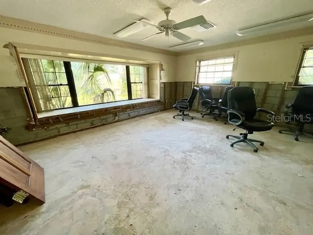 605 Palm Boulevard Dunedin FL 34698