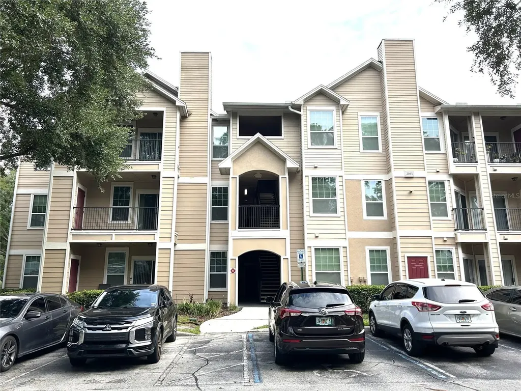 2015 Erving Circle Ocoee FL 34761